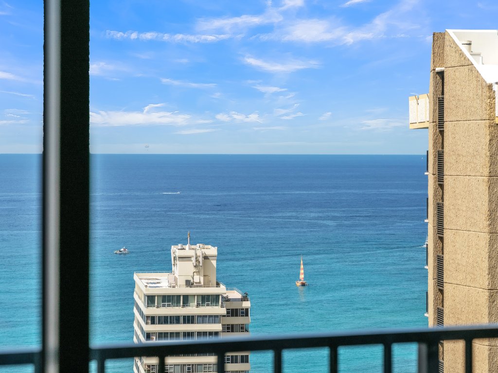 Waikiki Banyan Condo With Panoramic 37th Floor Ocean Views Vacation Rental in Honolulu - RedAwning