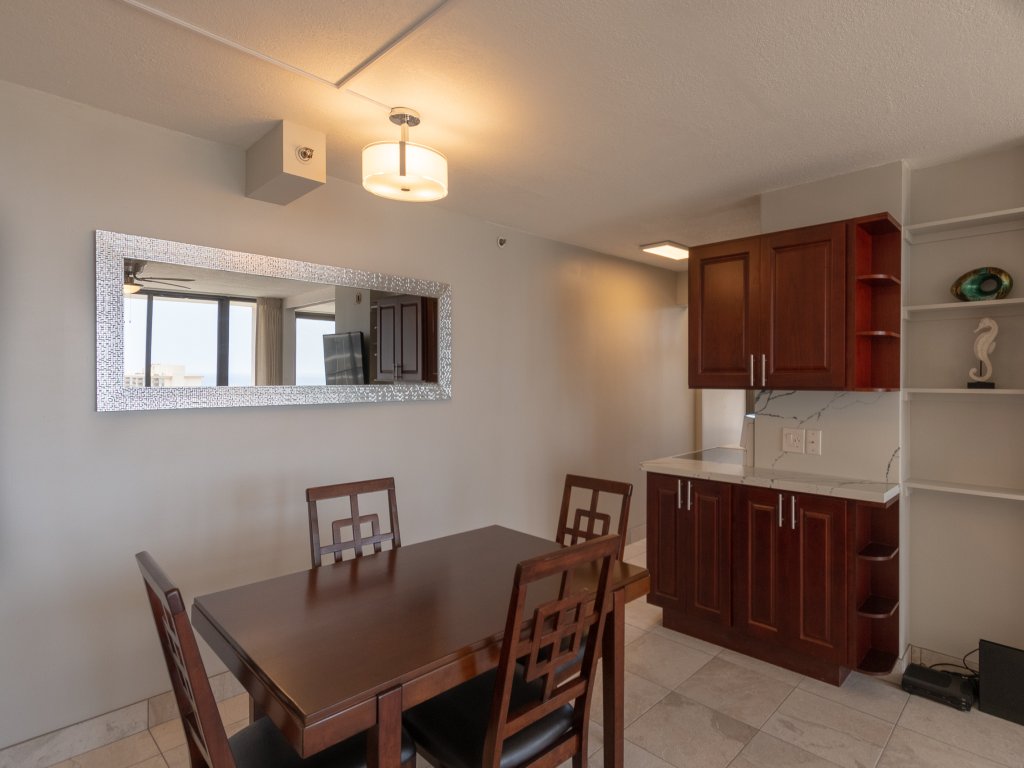 Newly Remodeled Corner Unit at the Waikiki Banyan with Diamond Head Views Vacation Rental in Honolulu - RedAwning