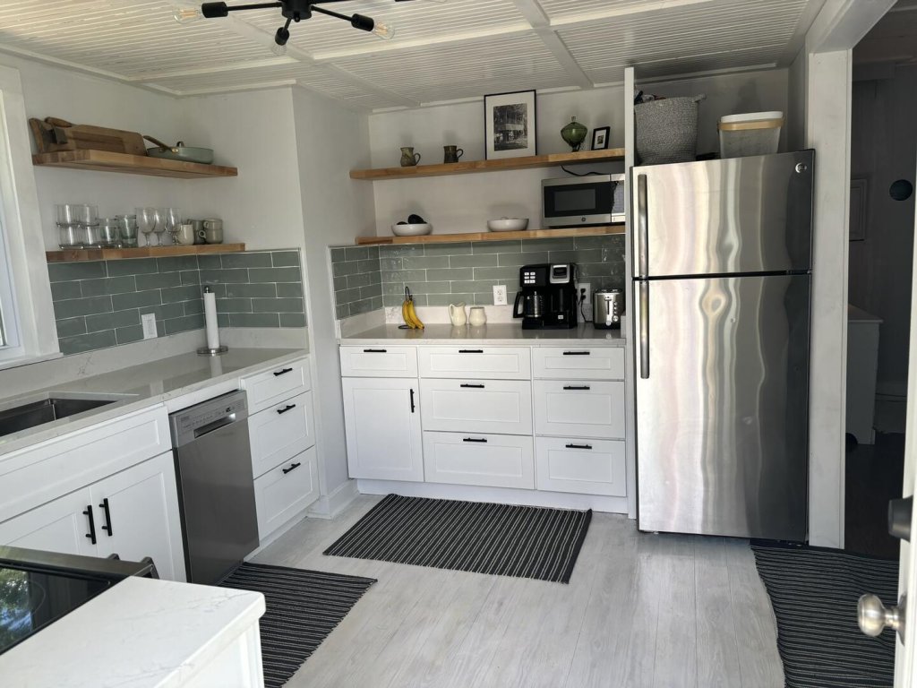 Bonita Lakefront Retreat Vacation Rental in New York - RedAwning