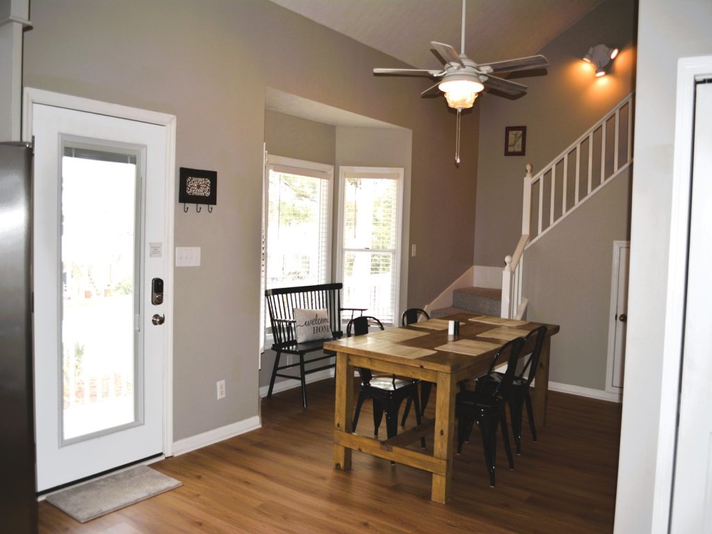 FINS N' Scales / 115 Seaside Dr Vacation Rental in Holden Beach - RedAwning