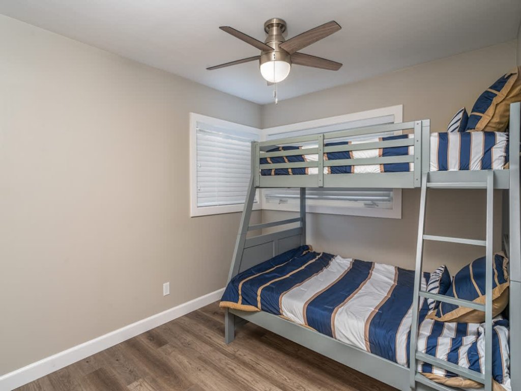 129 Opal B | Remodeled Balboa Island Gem Vacation Rental in Newport Beach - RedAwning
