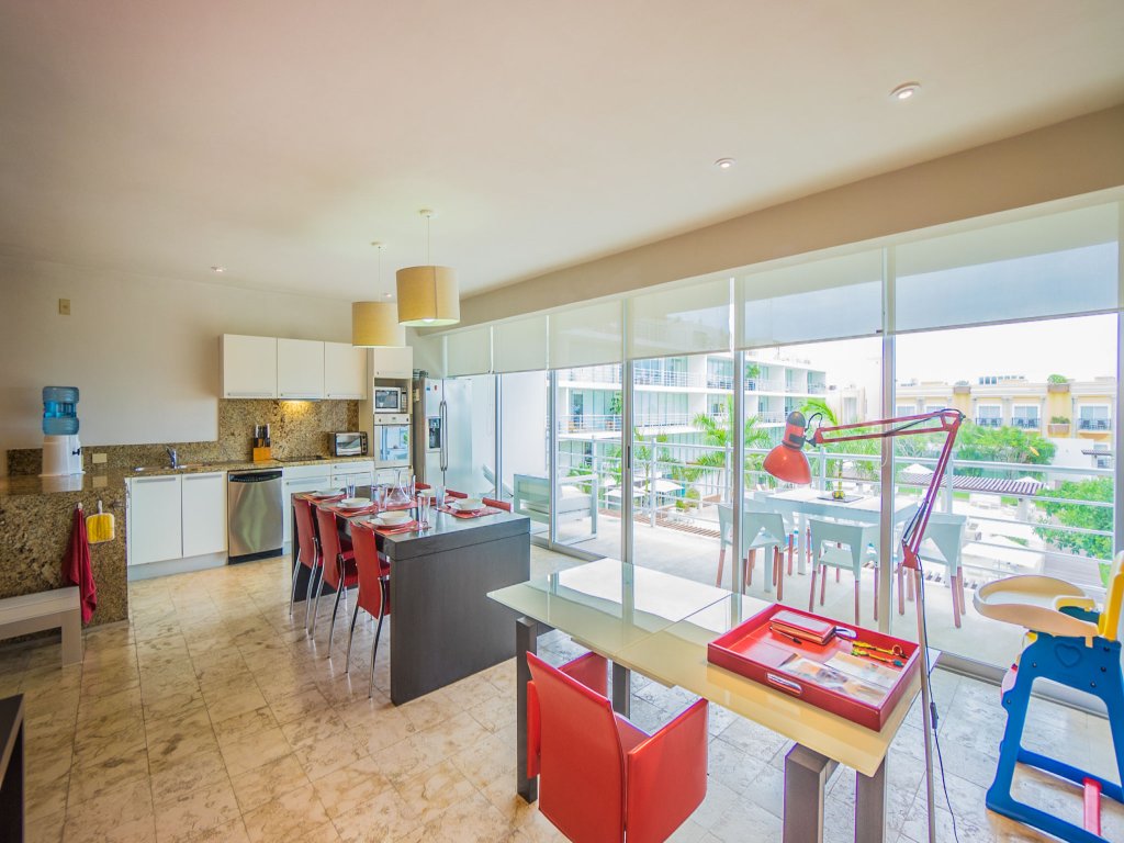 Magia Playa 202 A Vacation Rental - RedAwning