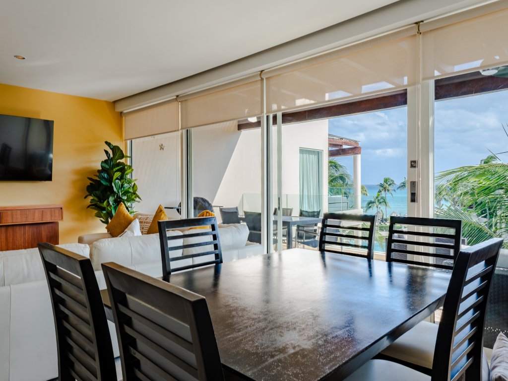 Elements Penthouse 14 Vacation Rental - RedAwning
