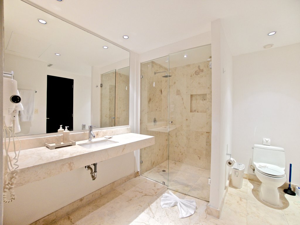 Elements Penthouse 14 Vacation Rental - RedAwning
