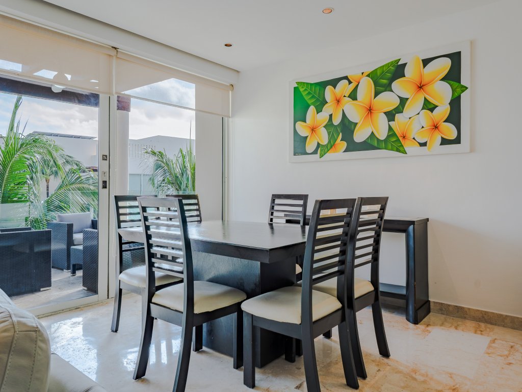 Elements Penthouse 14 Vacation Rental - RedAwning