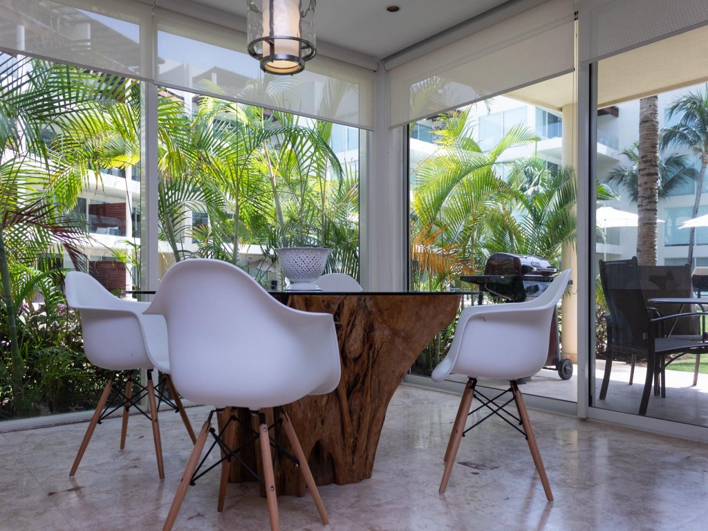 Elements Garden House 5 Vacation Rental - RedAwning