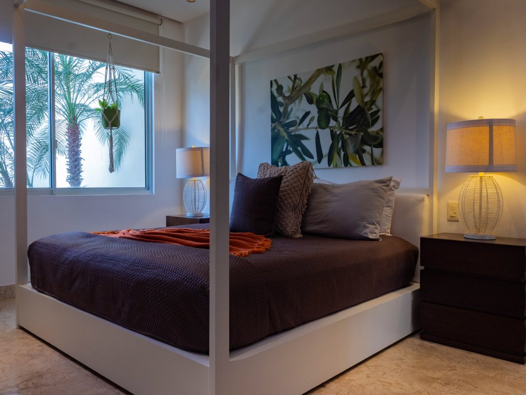Elements Garden House 5 Vacation Rental - RedAwning