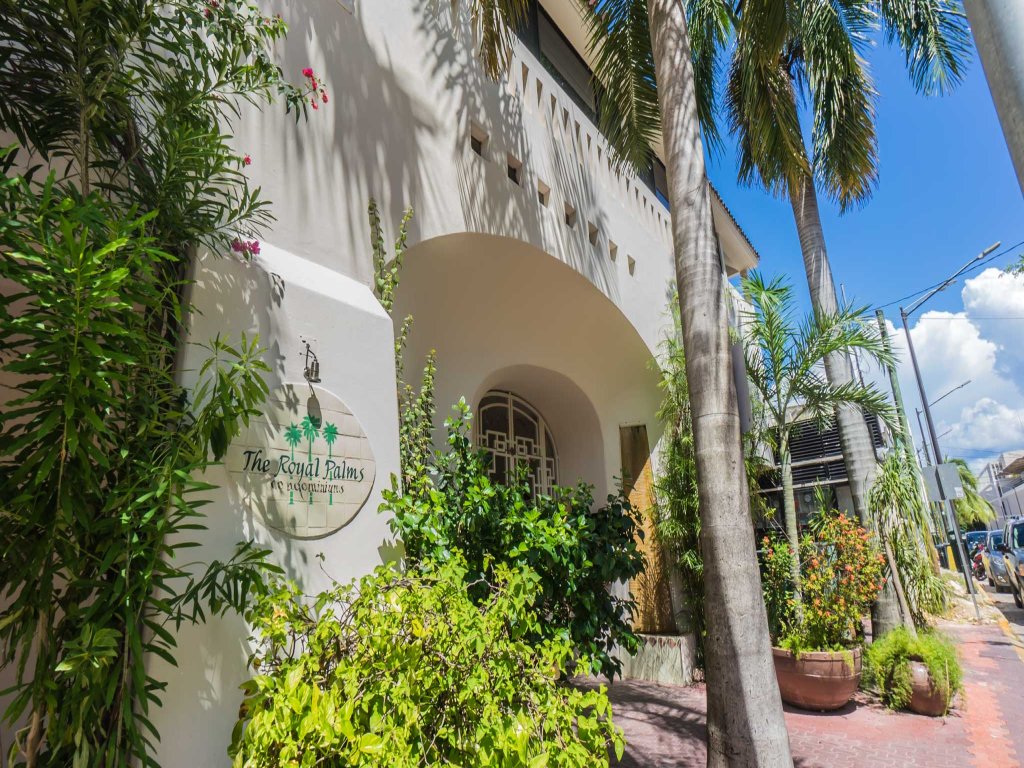 Royal Palms 5 Vacation Rental - RedAwning