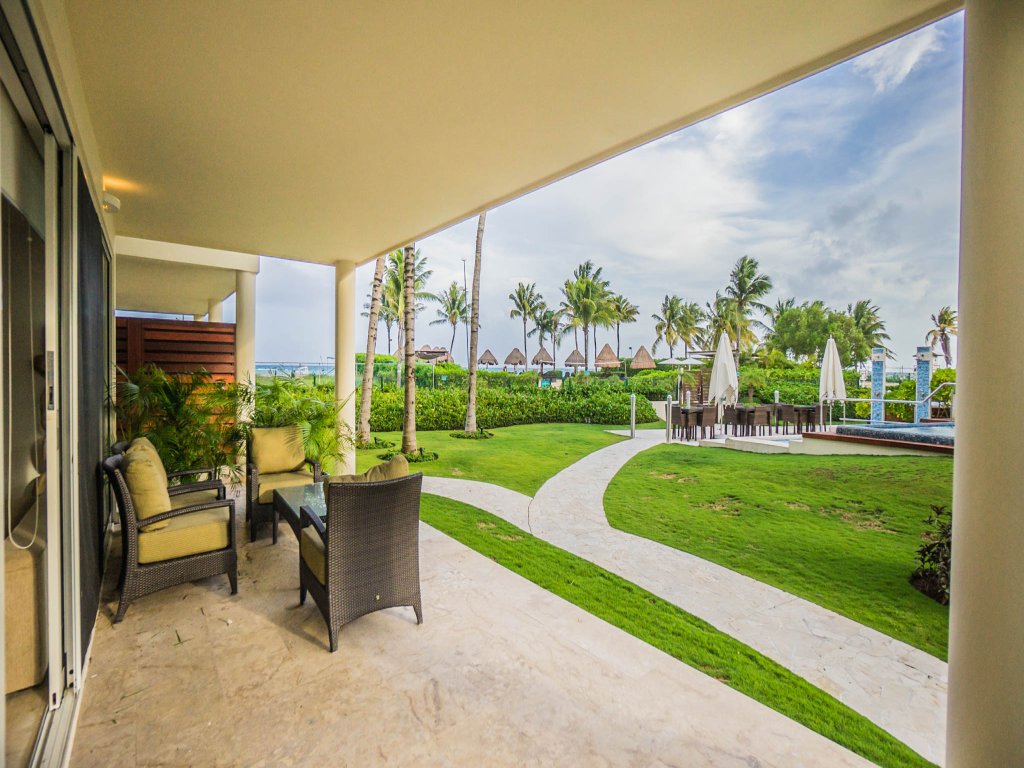 Elements Garden House 21 Vacation Rental - RedAwning