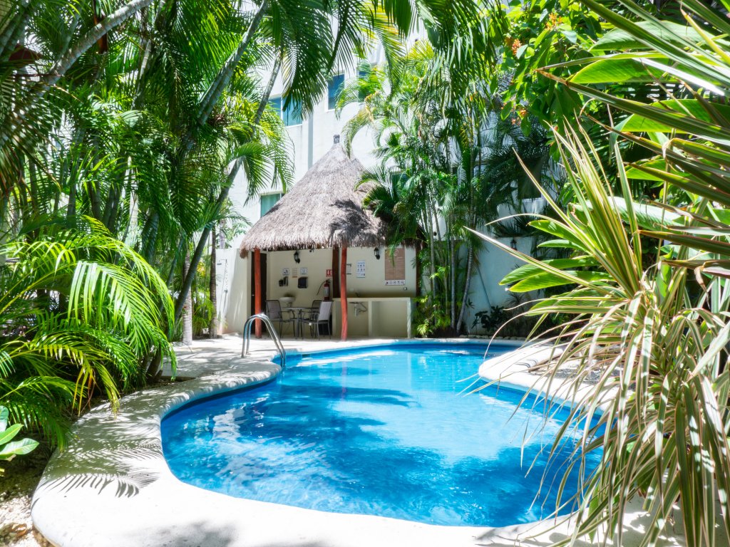 Magic Paradise A8 Vacation Rental - RedAwning