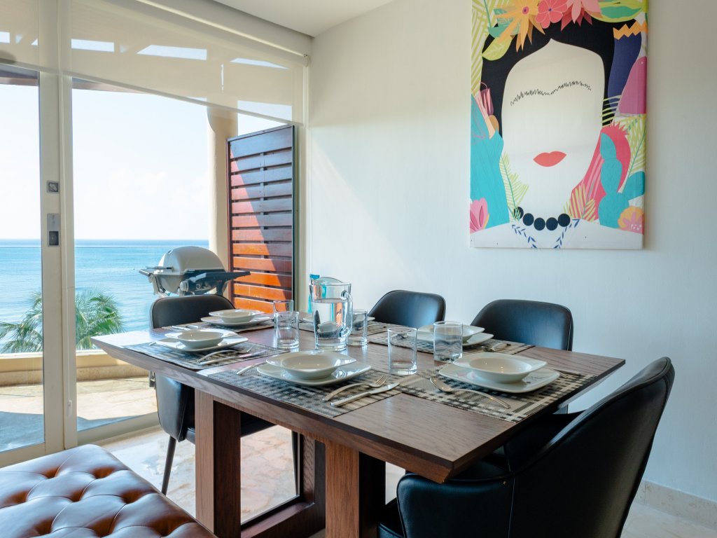 Elements Penthouse 23 2 Bd Vacation Rental - RedAwning