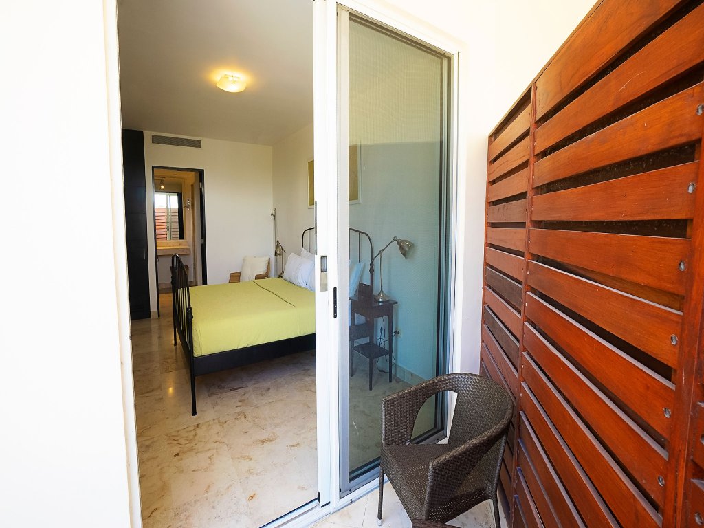 Elements 216 Vacation Rental - RedAwning
