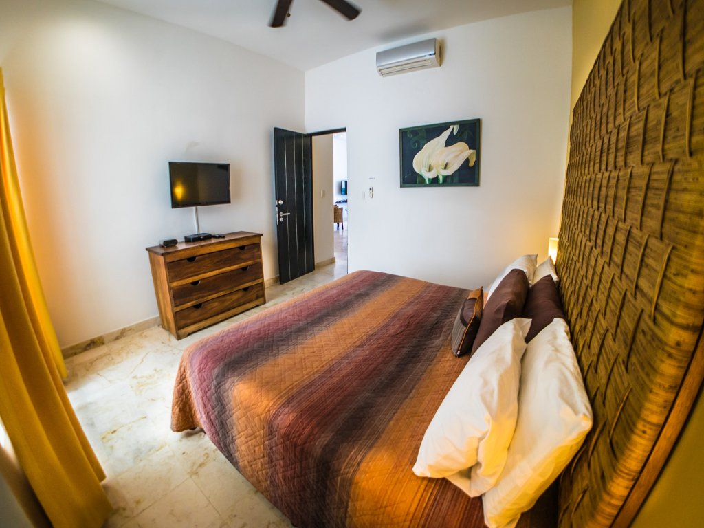 La Vista 6 Oceanview Condo in Playa del Carmen Vacation Rental - RedAwning