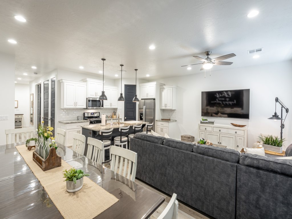 Our Happy Place Vacation Rental in St. George - RedAwning