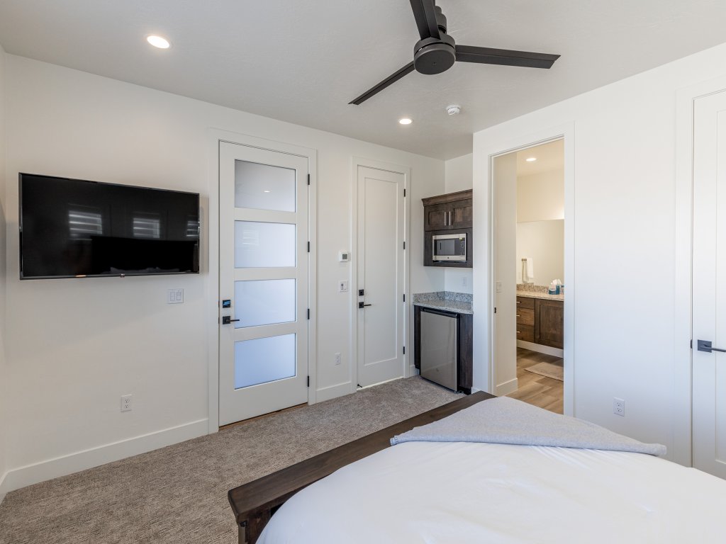 Hideaway On The 2nd Green Vacation Rental in St. George - RedAwning