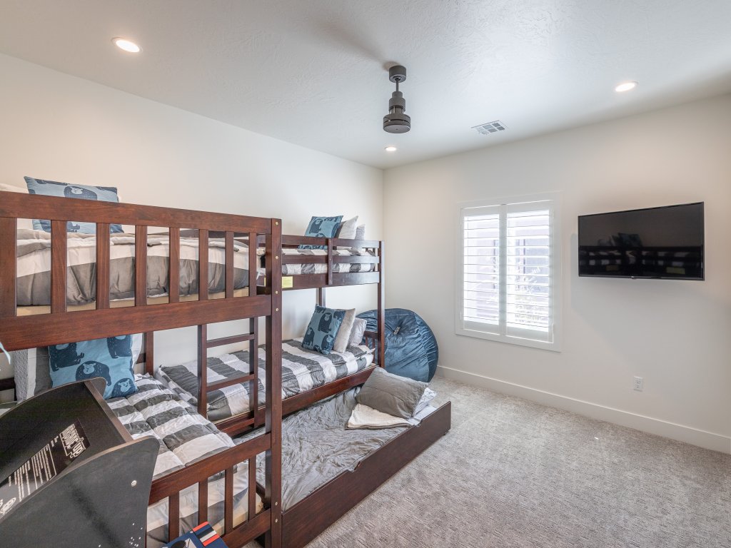 Hideaway On The 2nd Green Vacation Rental in St. George - RedAwning