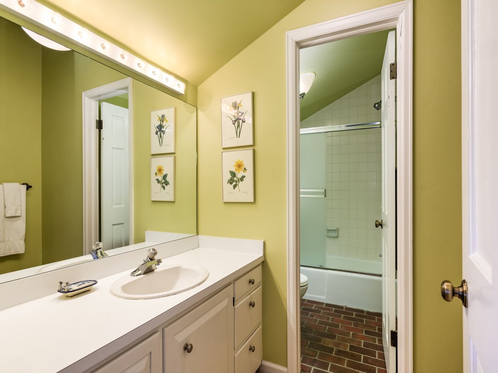Snowmass Home with Hot Tub, Decks & Mountain Views - 921 Vacation Rental in Snowmass Village - RedAwning