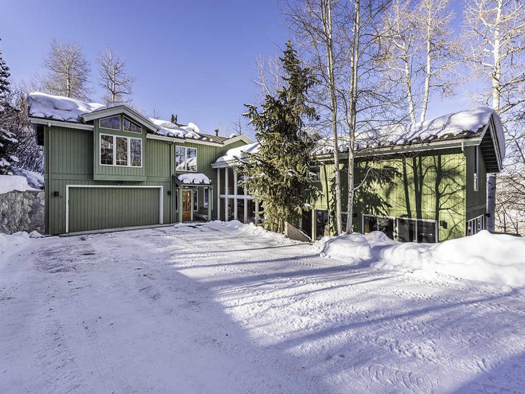 Snowmass Home with Hot Tub, Decks & Mountain Views - 921 Vacation Rental in Snowmass Village - RedAwning