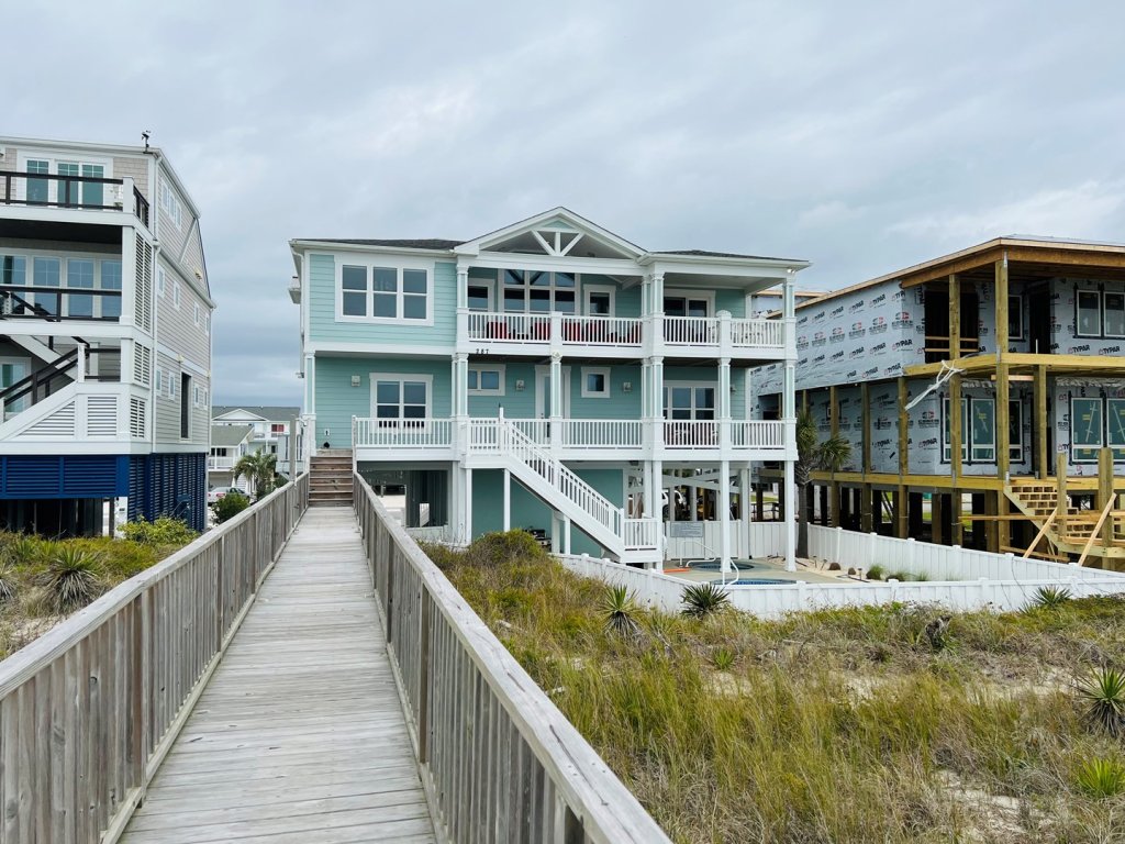 High Tide Line / 287 Ocean Boulevard West Vacation Rental in Holden Beach - RedAwning