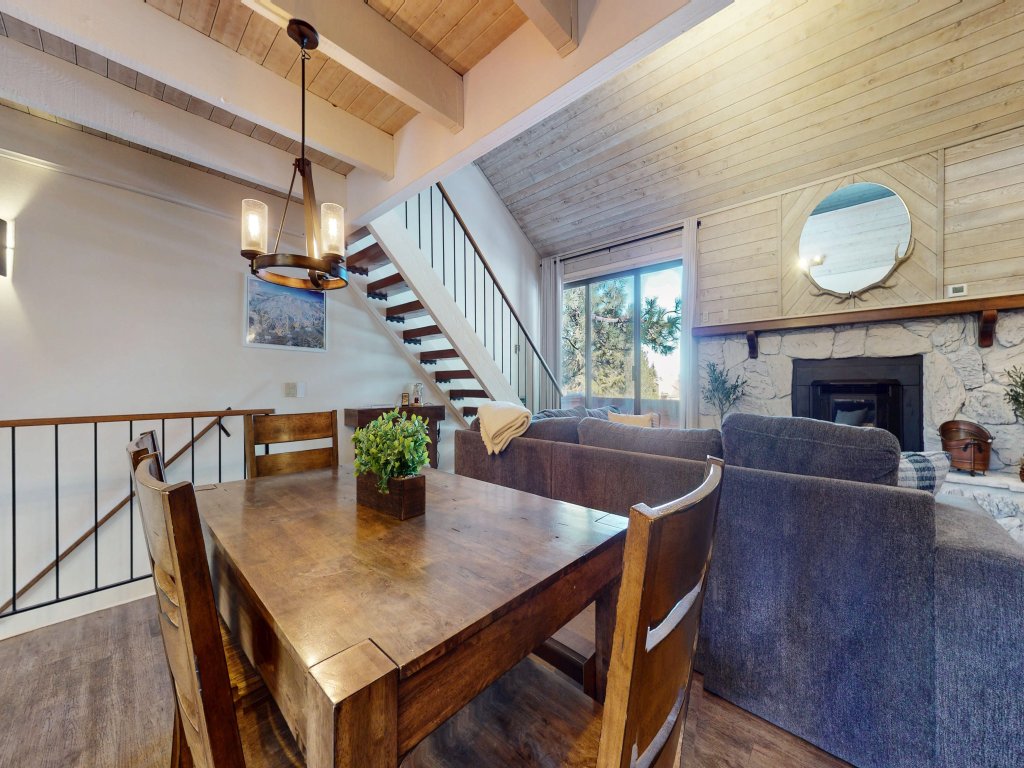 Snowflower 3 Remodeled and Modern, Private Washer Dryer with Fireplace Vacation Rental in Mammoth Lakes - RedAwning
