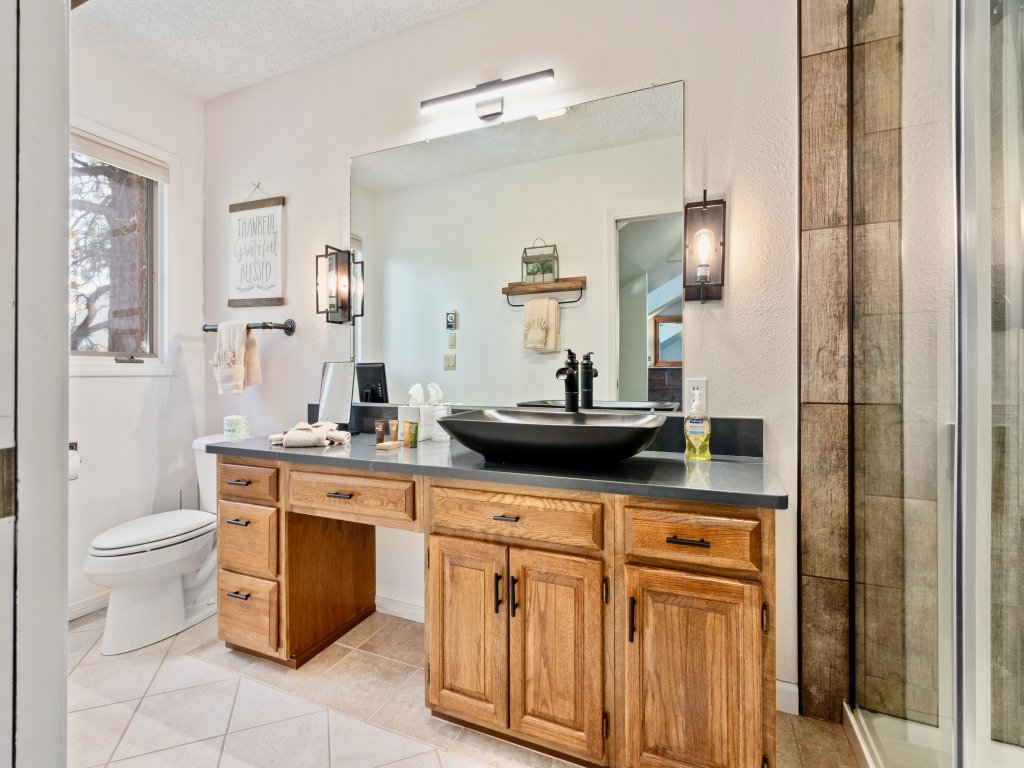 Divine Destiny Vacation Home at Windcliff Vacation Rental in Estes Park - RedAwning