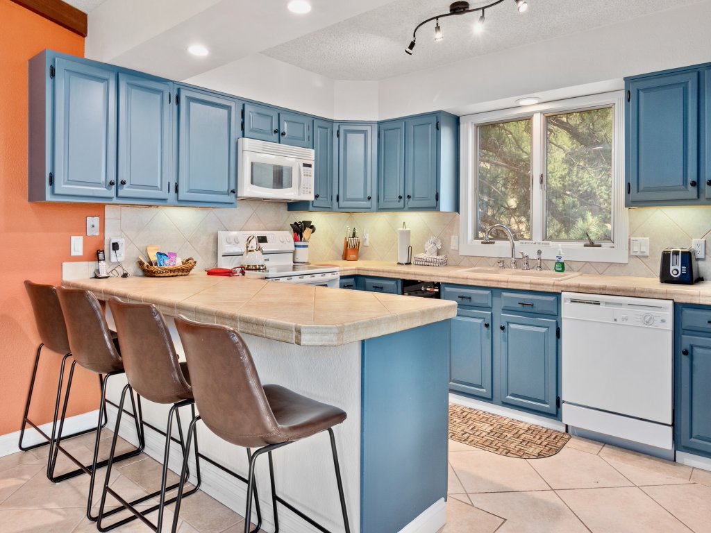 Divine Destiny Vacation Home at Windcliff Vacation Rental in Estes Park - RedAwning