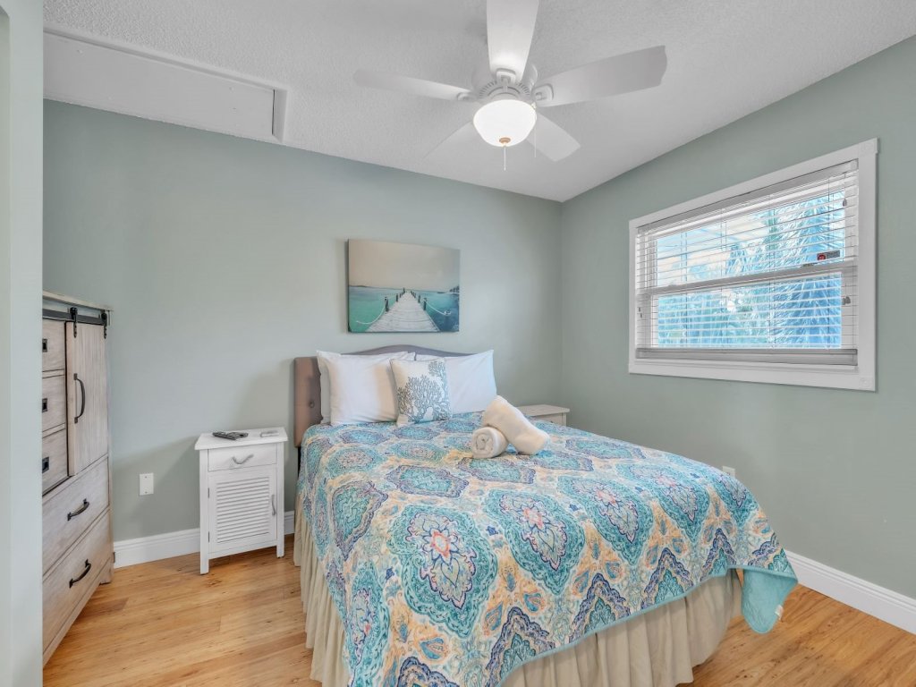 1 Step Closer Vacation Rental in Holmes Beach - RedAwning