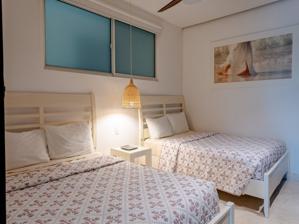 Elements 215 Vacation Rental - RedAwning