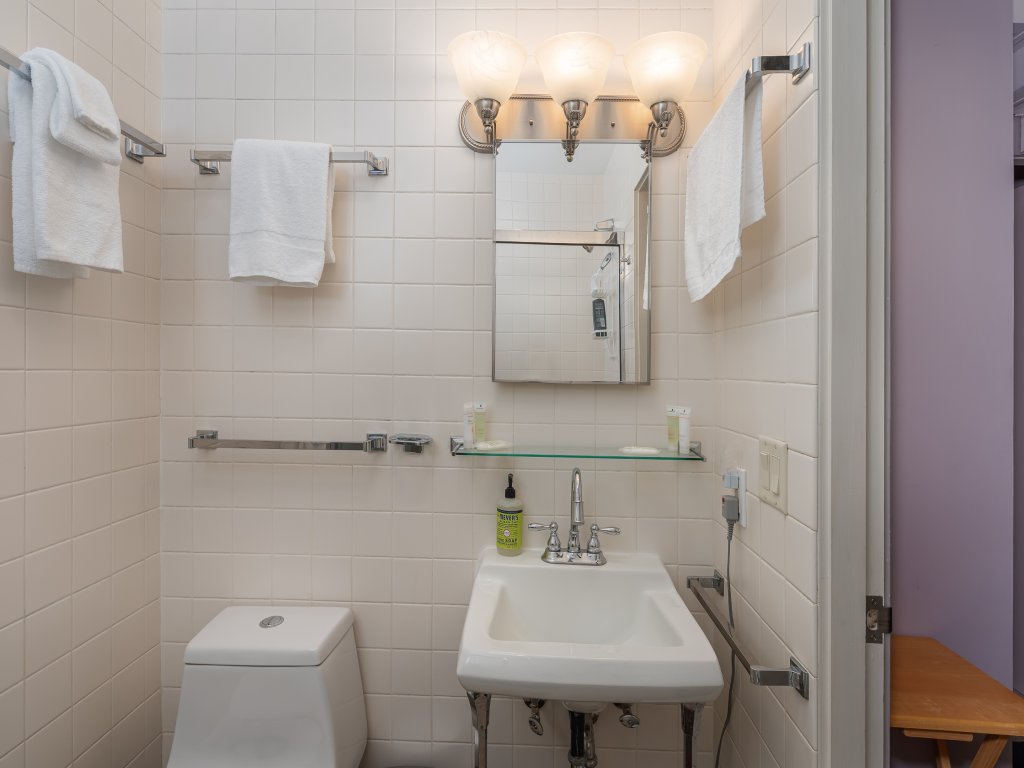Classic Stowe Ski Chalet Vacation Rental in Stowe - RedAwning