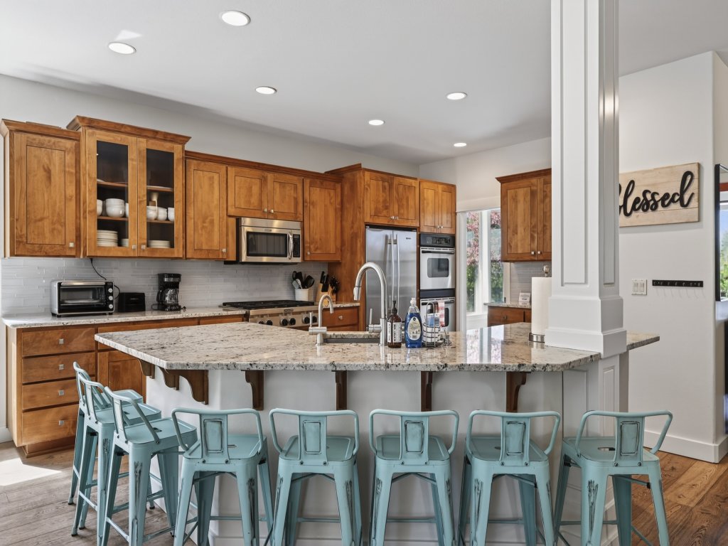 Flagline Trail Vacation Rental in Bend - RedAwning
