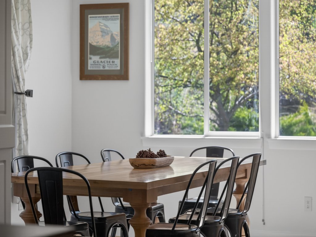 Flagline Trail Vacation Rental in Bend - RedAwning