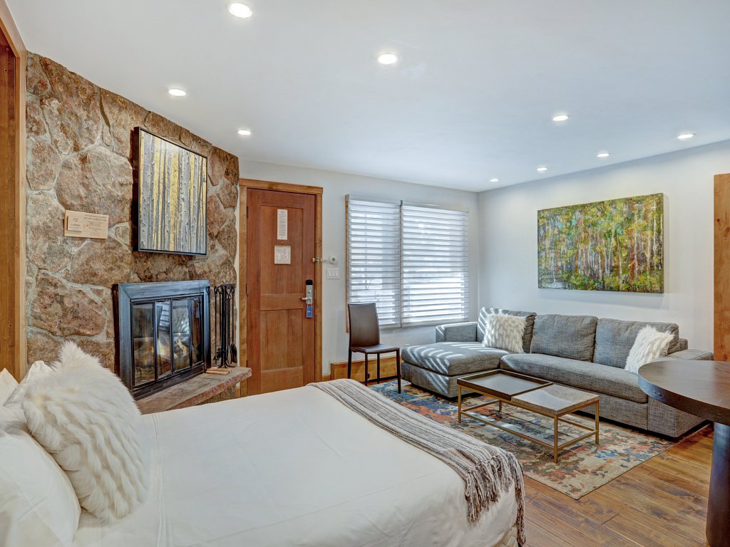 The Lodge at Vail 2 BR Condo in the Heart of Vail Save 20% on 7+ Nights! Vacation Rental in Vail - RedAwning
