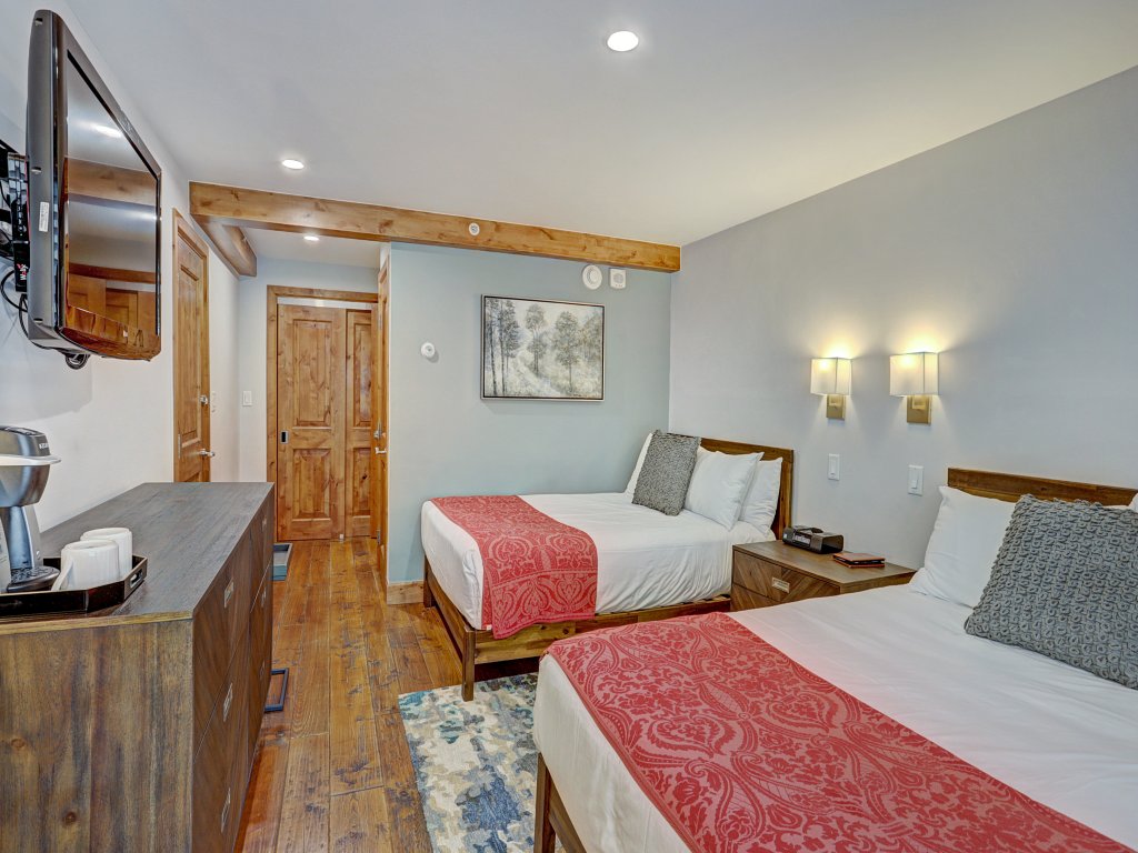 The Lodge at Vail 2 BR Condo in the Heart of Vail Save 20% on 7+ Nights! Vacation Rental in Vail - RedAwning