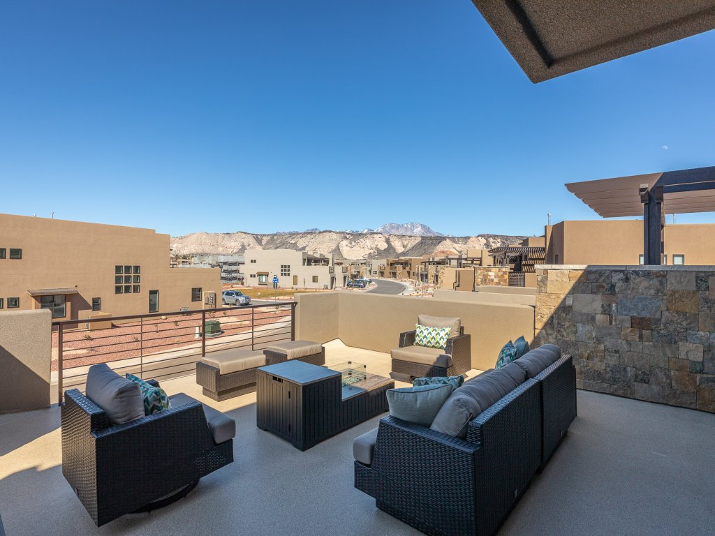 Canyon Crest Escape Vacation Rental in St. George - RedAwning