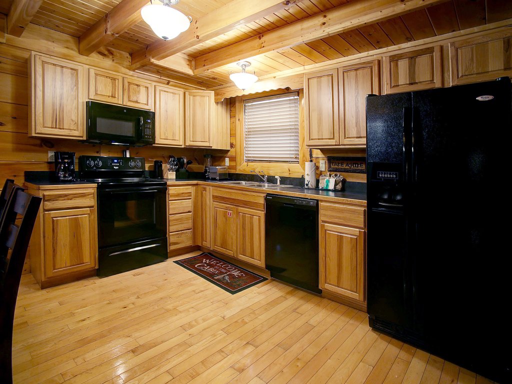 Belvedere Cabin with Private Hot Tub and Free Putt Putt Course Vacation Rental in Sevierville - RedAwning