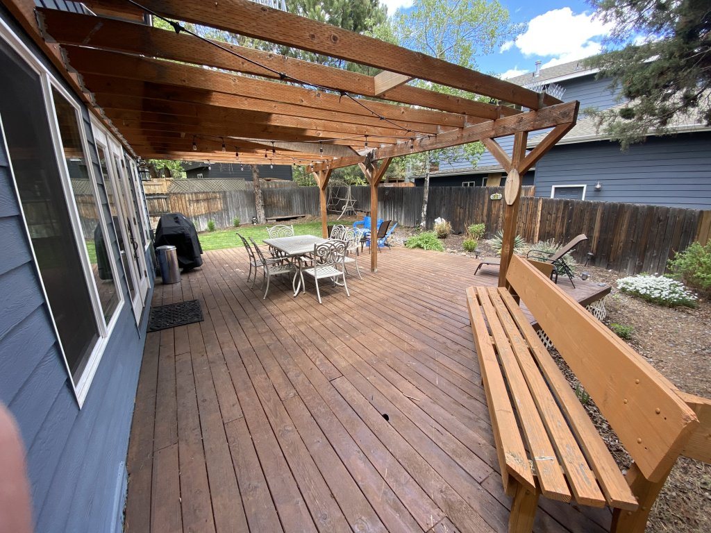 Larkspur Trail Vacation Rental in Bend - RedAwning