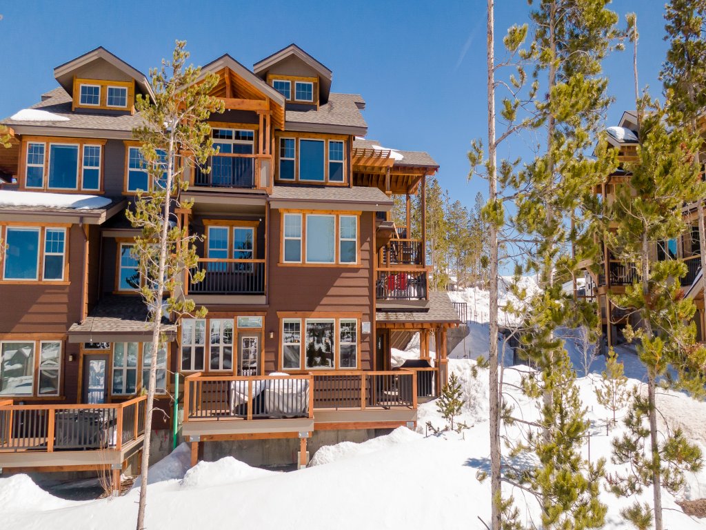 Cozens Pointe E-102 Vacation Rental in Winter Park - RedAwning