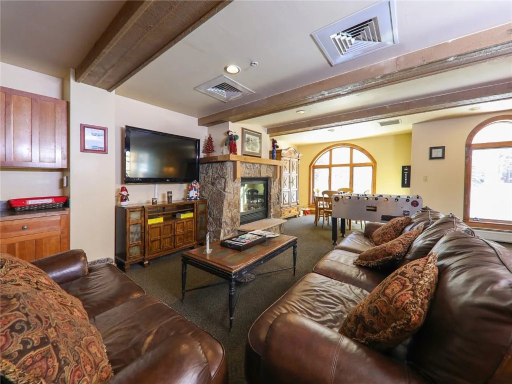 Kids Ski Free – Steps to the Gondola, Updated Mountain View Condo Vacation Rental in Dillon - RedAwning