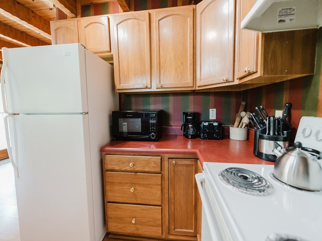 Big Kahuna Lodge Vacation Rental in Sevierville - RedAwning