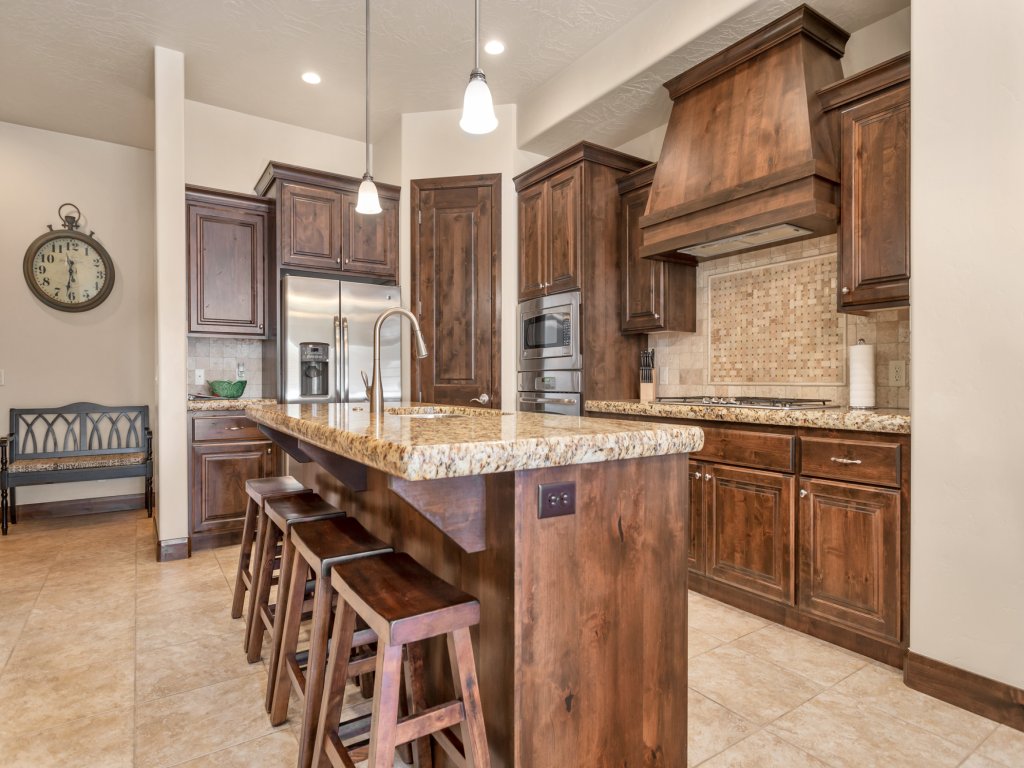 Lost Springs @ Coral Ridge Resort Vacation Rental in Utah - RedAwning