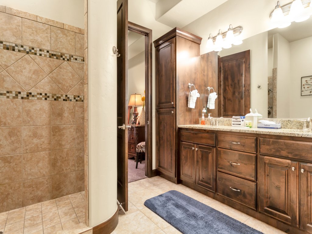 Lost Springs @ Coral Ridge Resort Vacation Rental in Utah - RedAwning