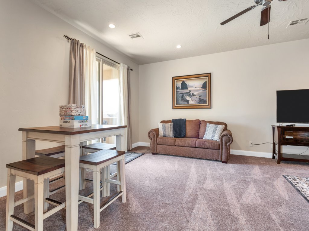Lost Springs @ Coral Ridge Resort Vacation Rental in Utah - RedAwning