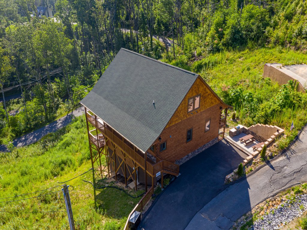 A+ Amazing Views Cabin with Grill Area Vacation Rental in Gatlinburg - RedAwning