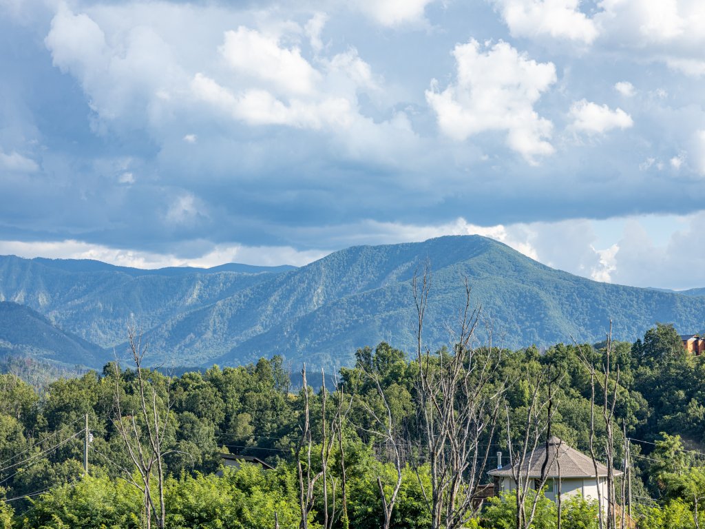 A+ Amazing Views Cabin with Grill Area Vacation Rental in Gatlinburg - RedAwning