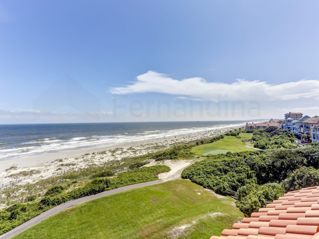 Spacious Oceanfront Penthouse Villa Vacation Rental in Fernandina Beach - RedAwning