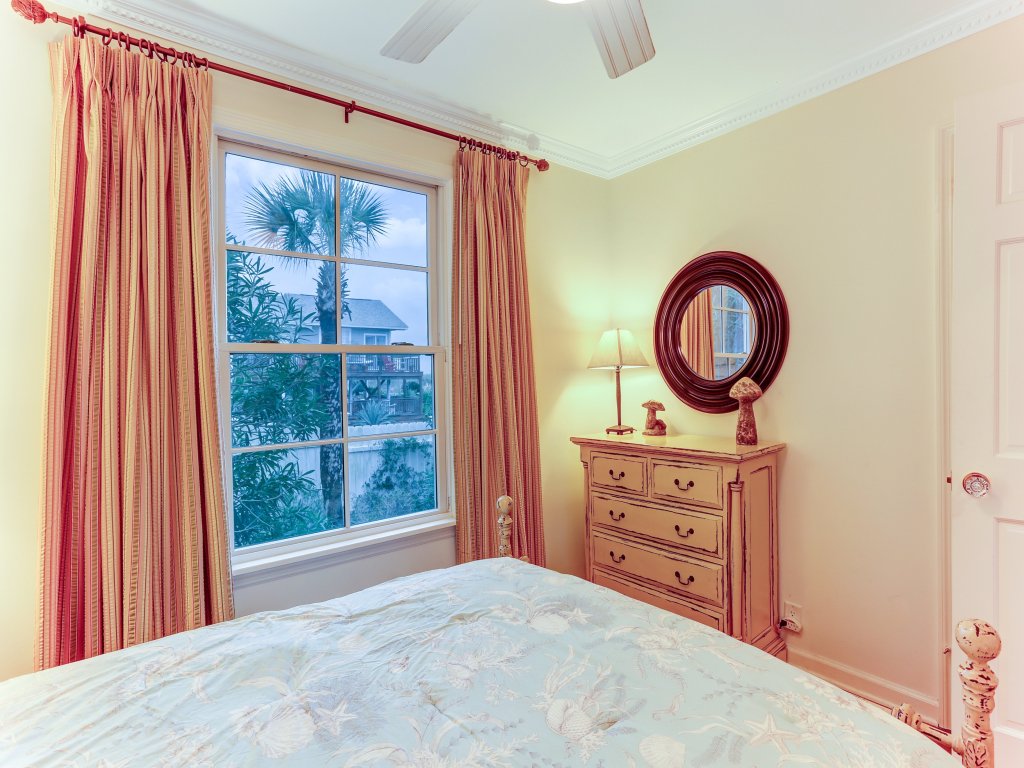 Ocean Ave Spacious Seaside Cottage Vacation Rental in Fernandina Beach - RedAwning