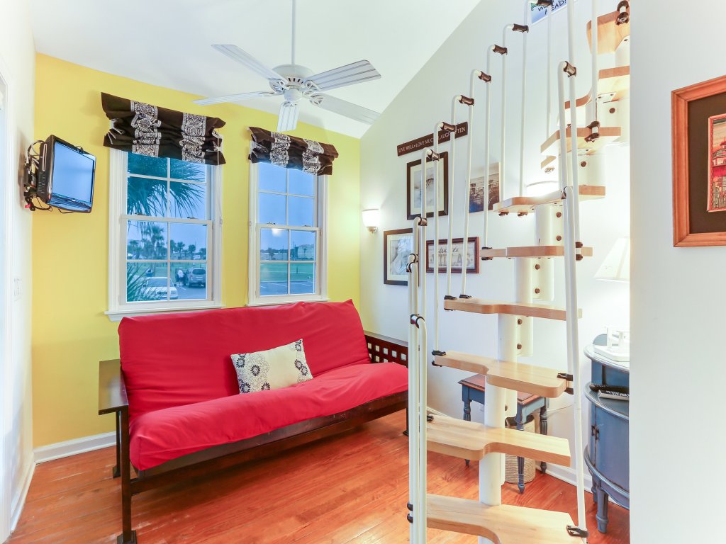 Ocean Ave Spacious Seaside Cottage Vacation Rental in Fernandina Beach - RedAwning