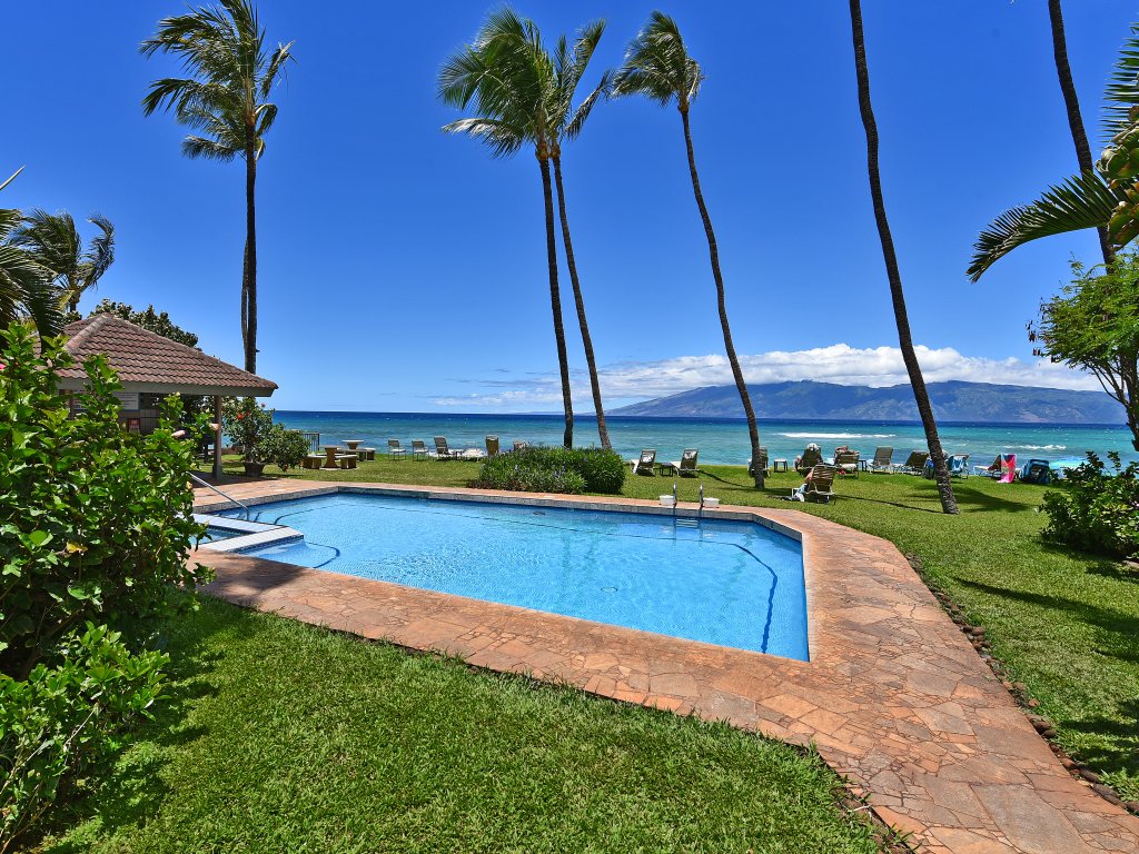 Hale Mahina #B102 Vacation Rental in Lahaina - RedAwning