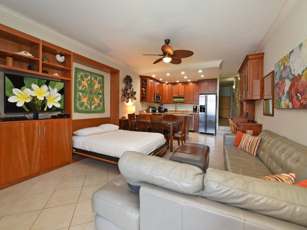 Hale Mahina #B102 Vacation Rental in Lahaina - RedAwning