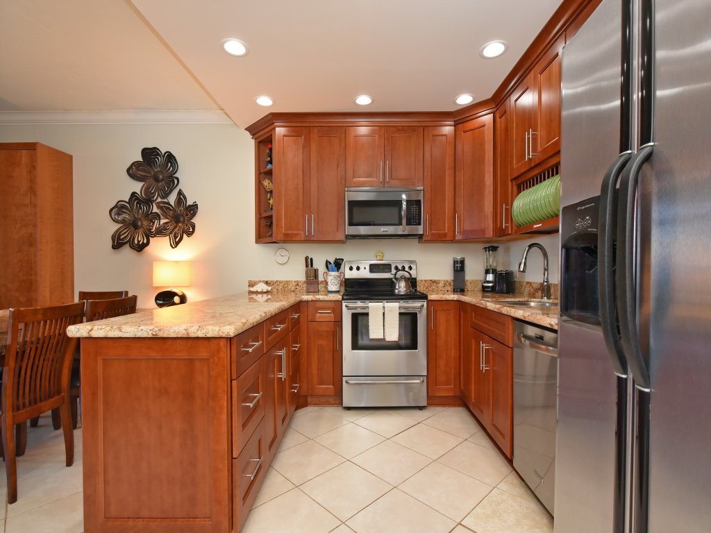 Hale Mahina #B102 Vacation Rental in Lahaina - RedAwning